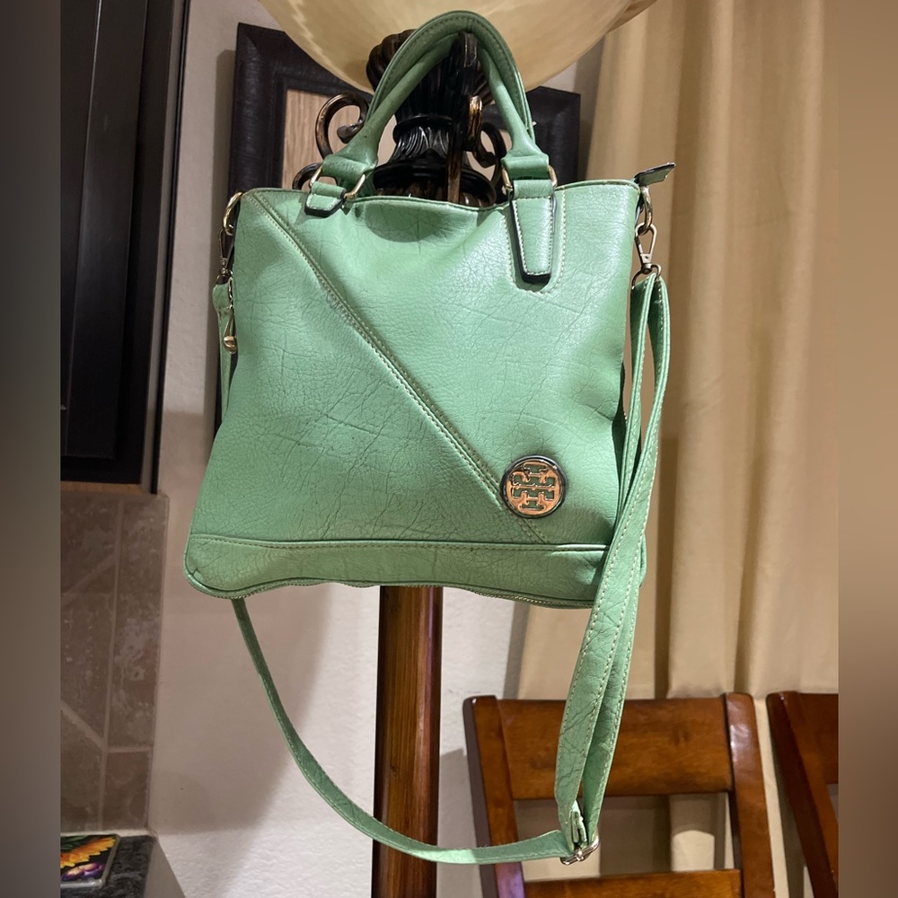 Bag please check all picture of condition